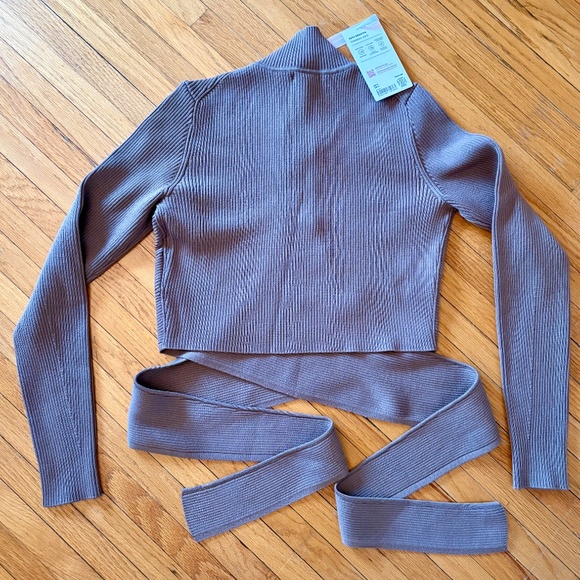 ✨NWT✨ ATHLETA x Alicia Keys 'Keys' Sweater Sz M - Picture 4 of 8